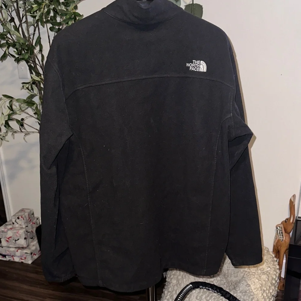 The North Face Men's Dark Charcoal Performance Jacket